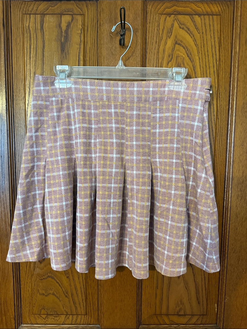 Plaid Pleated Mini Skirt in Mauve and Cream